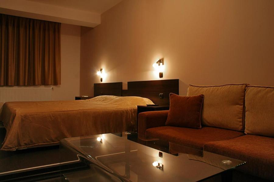 Hotel Finix Sandanski Bilik gambar
